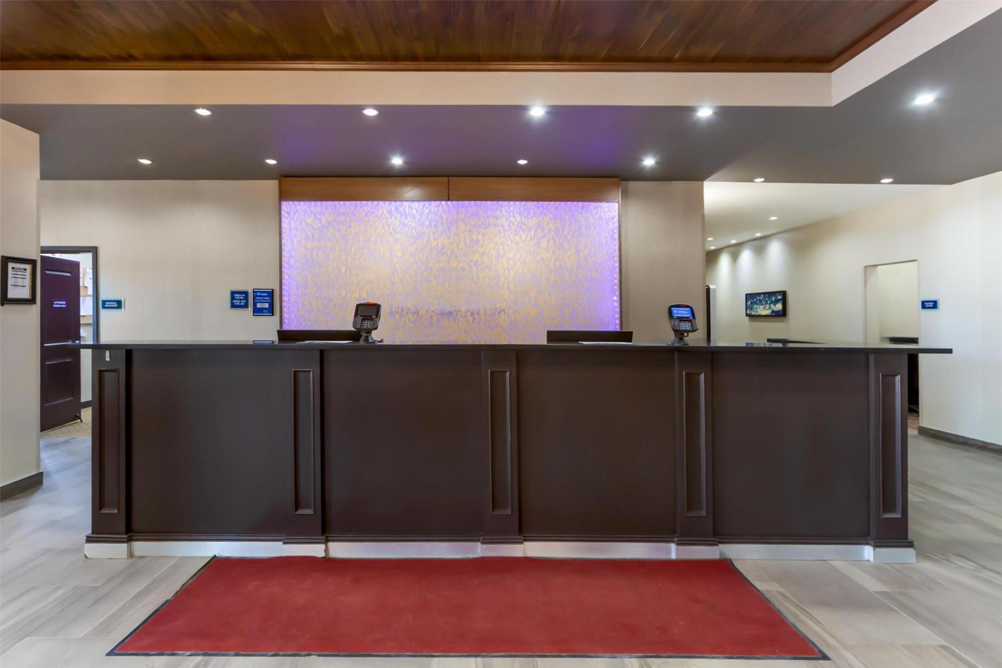 Best Western Plus Hinton Inn & Suites Exterior foto
