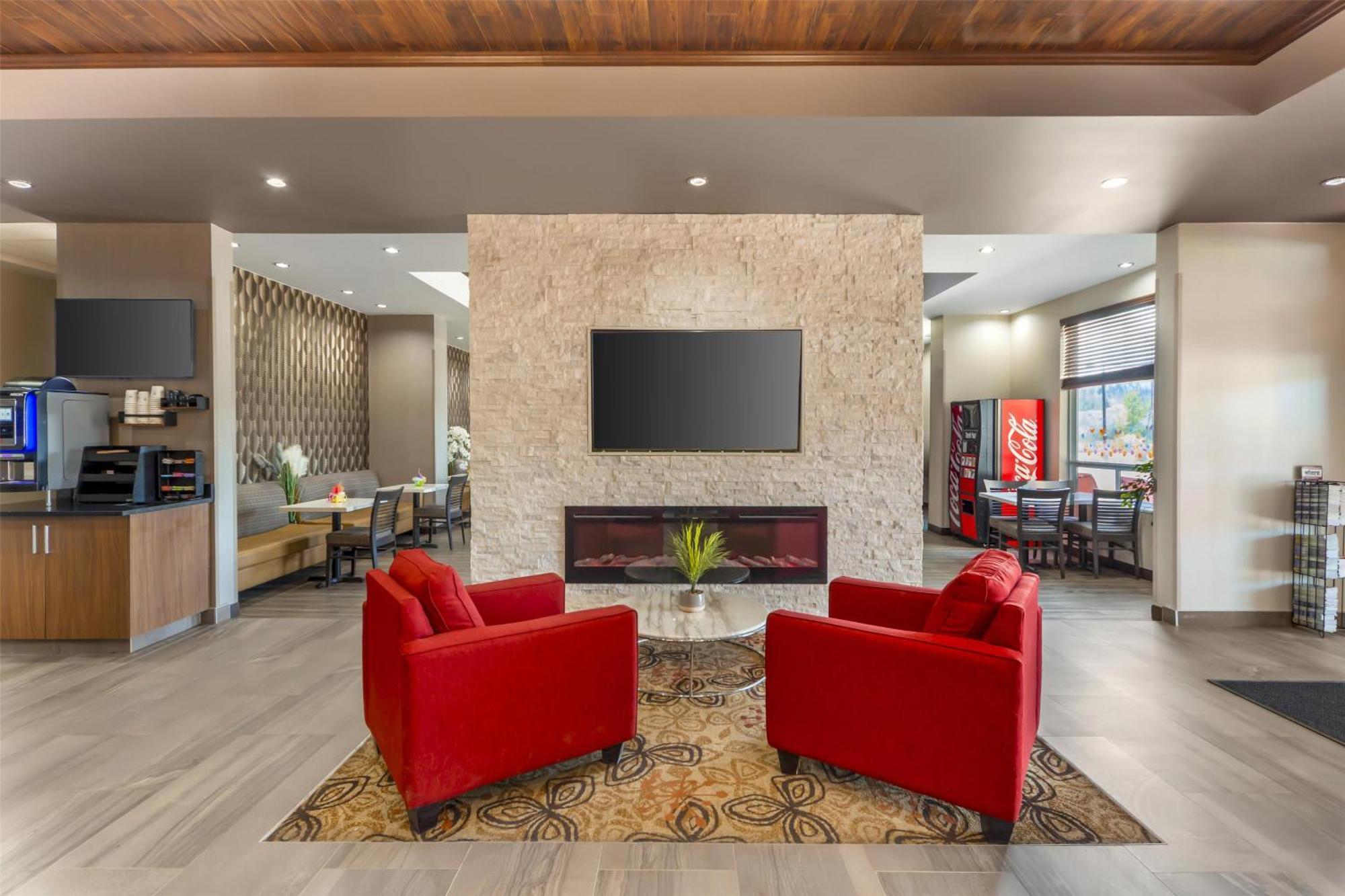 Best Western Plus Hinton Inn & Suites Exterior foto